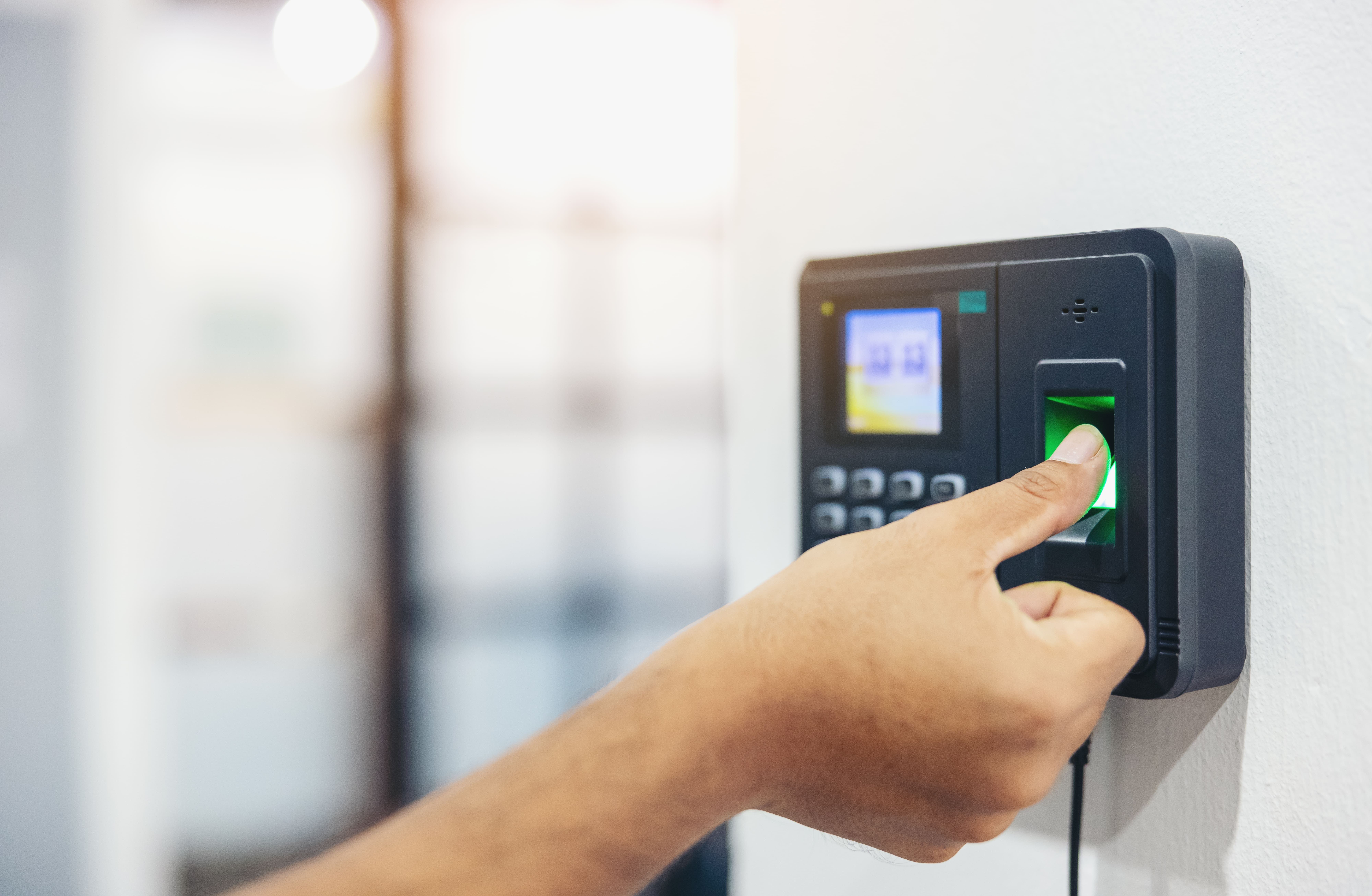 Tecnología y confort: el impacto del control de acceso en residencias y ...